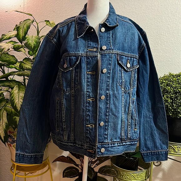 Levi's Jackets & Blazers - Levi’s Original Trucker jacket medium wash XL